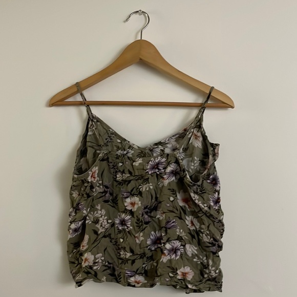 American Eagle ruffle tank - Picture 3 of 3